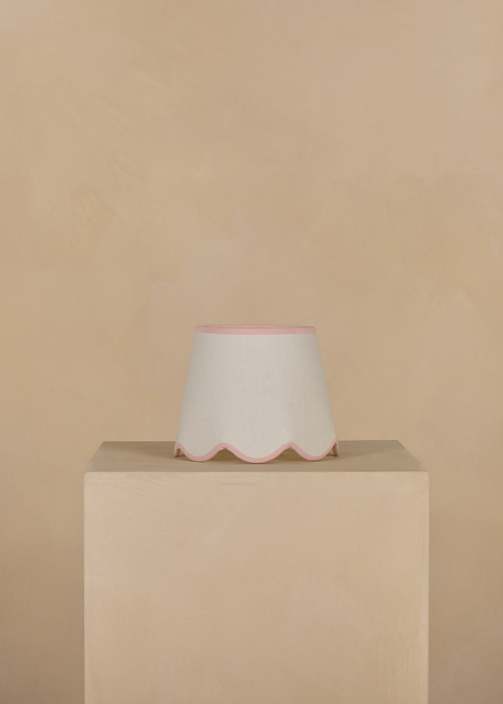 25cm scallop straight empire lampshade in cotton