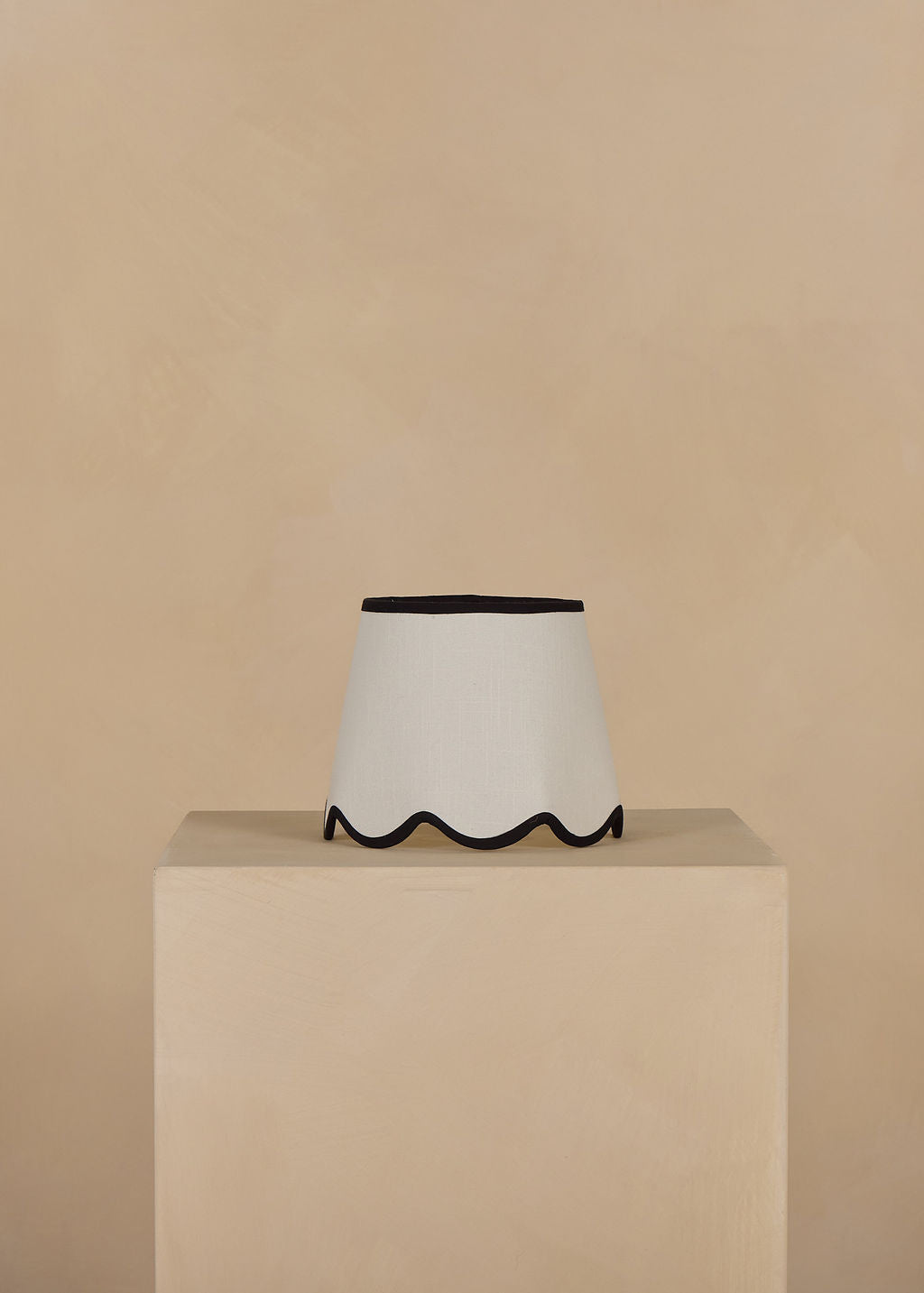 25cm scallop straight empire lampshade in cotton
