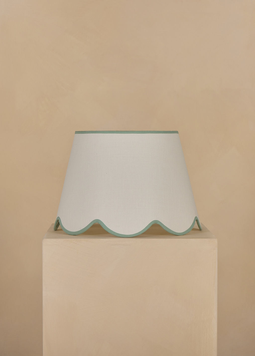 45cm scallop straight empire lampshade in cotton