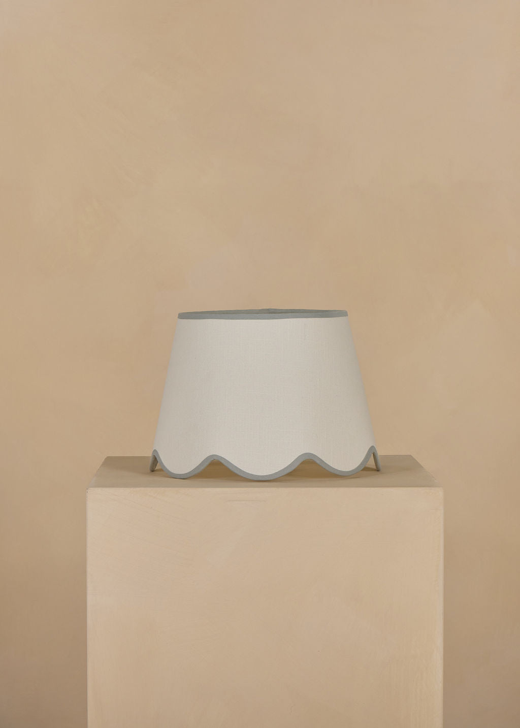 35cm scallop straight empire lampshade in cotton