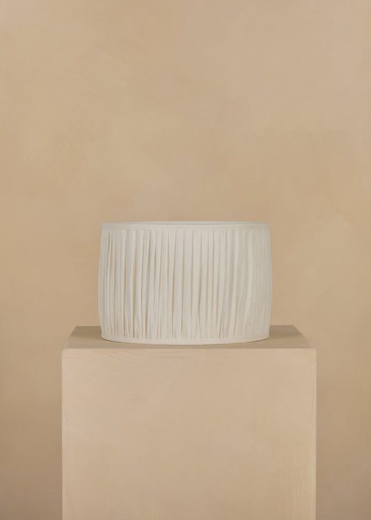 35cm drum gathered lampshade in white linen