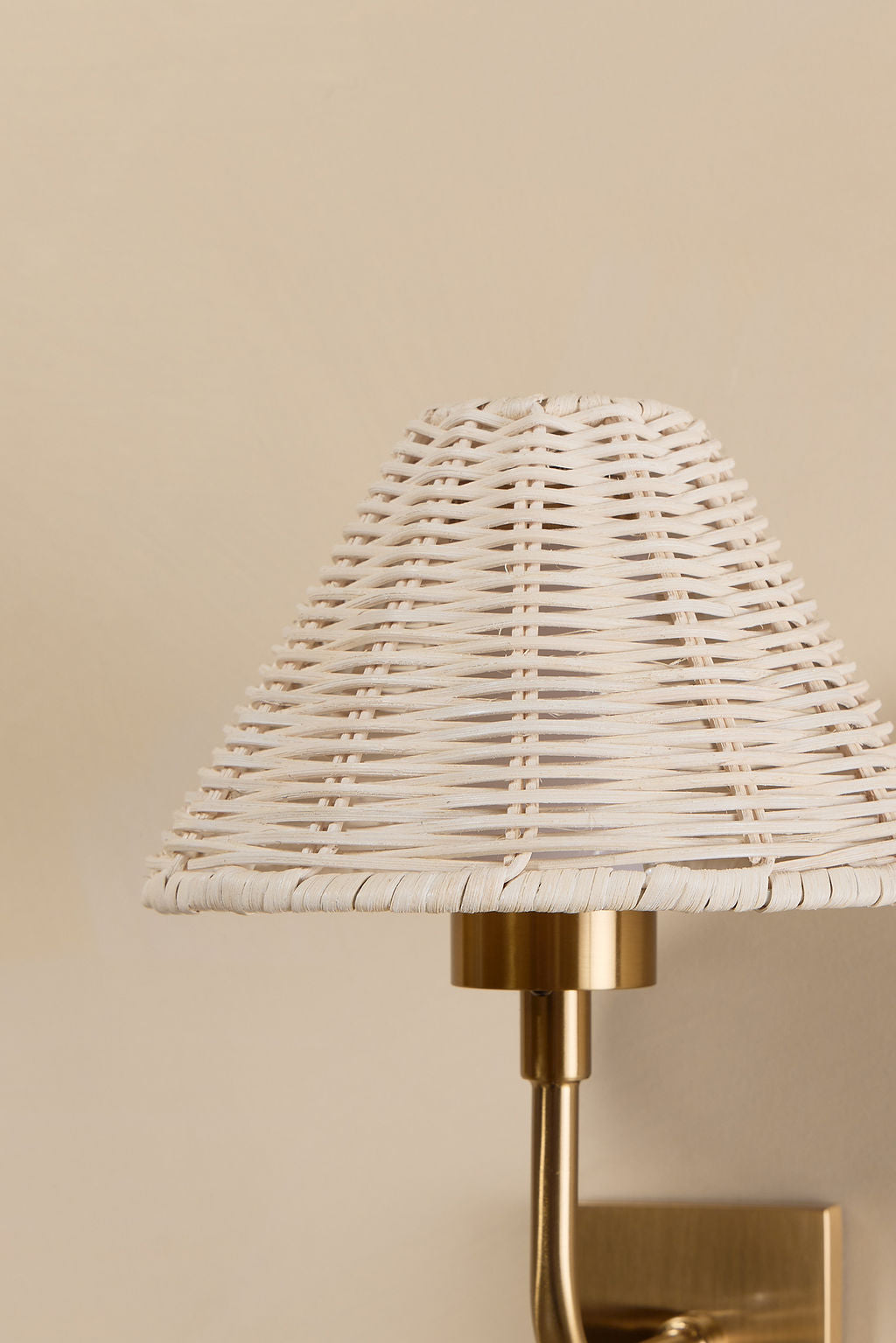 Duruga Rechargeable Wall Light in Brass & White Rattan