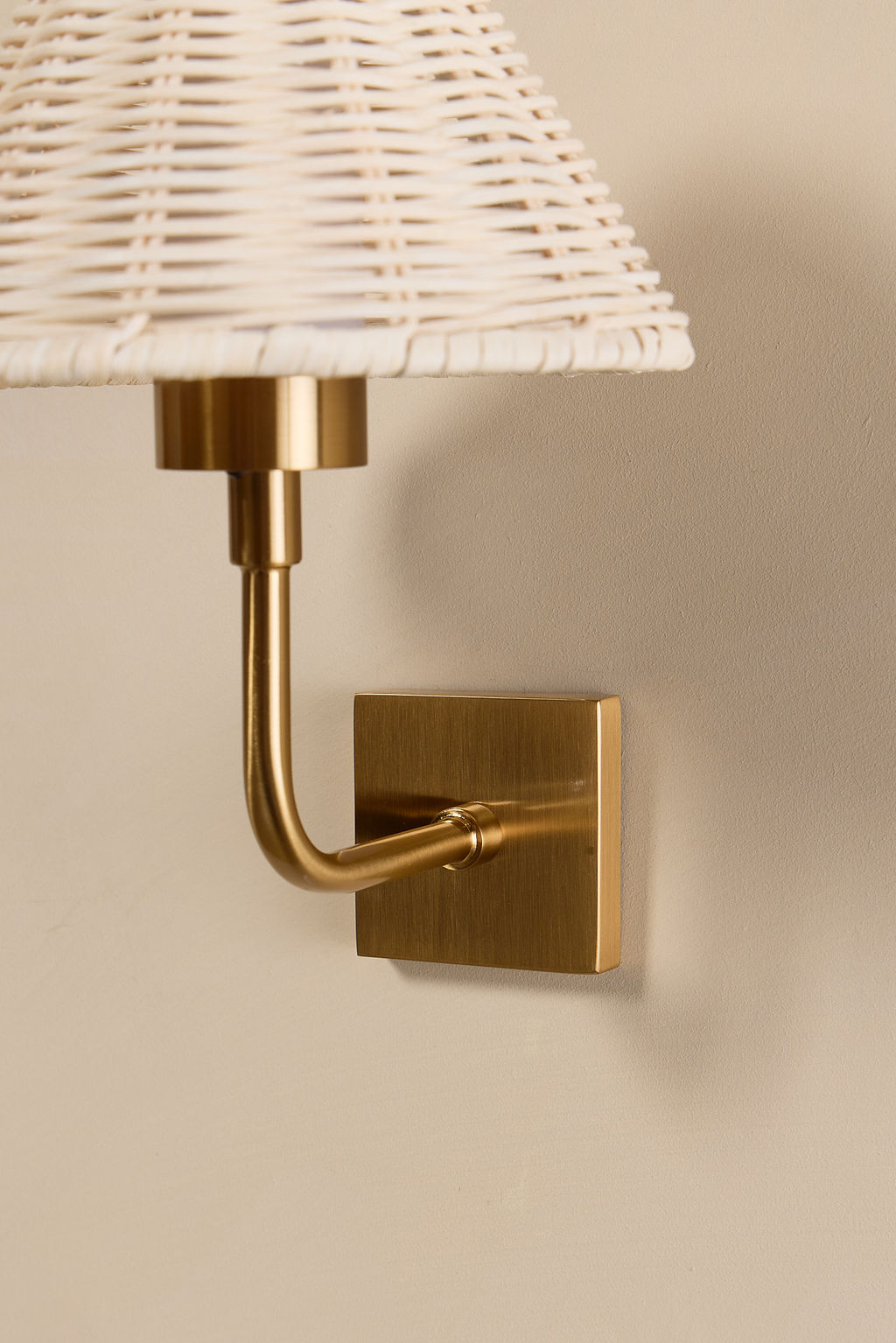 Duruga Rechargeable Wall Light in Brass & White Rattan