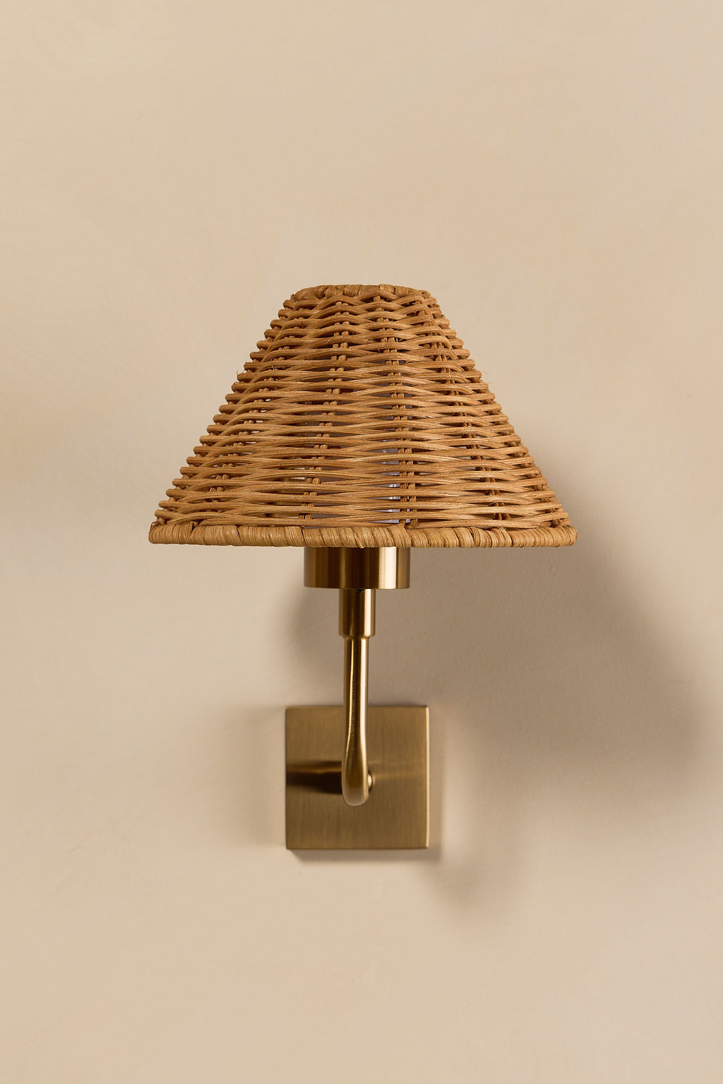 Duruga Rechargeable Wall Light in Brass & Rattan