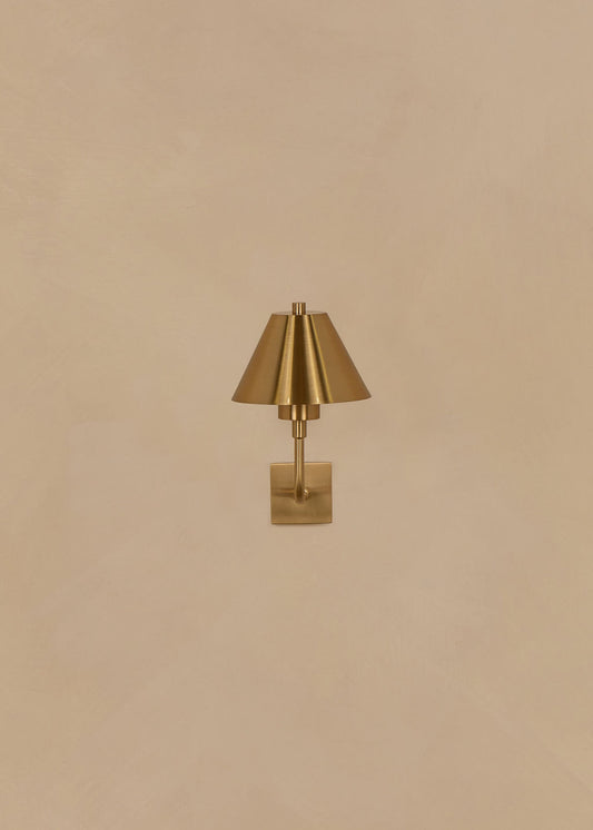 Duruga Rechargeable Wall Light in Brass