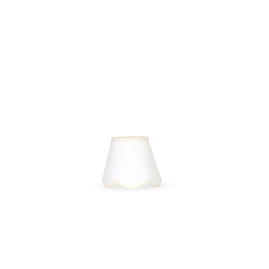 16cm white scalloped empire lampshade - White