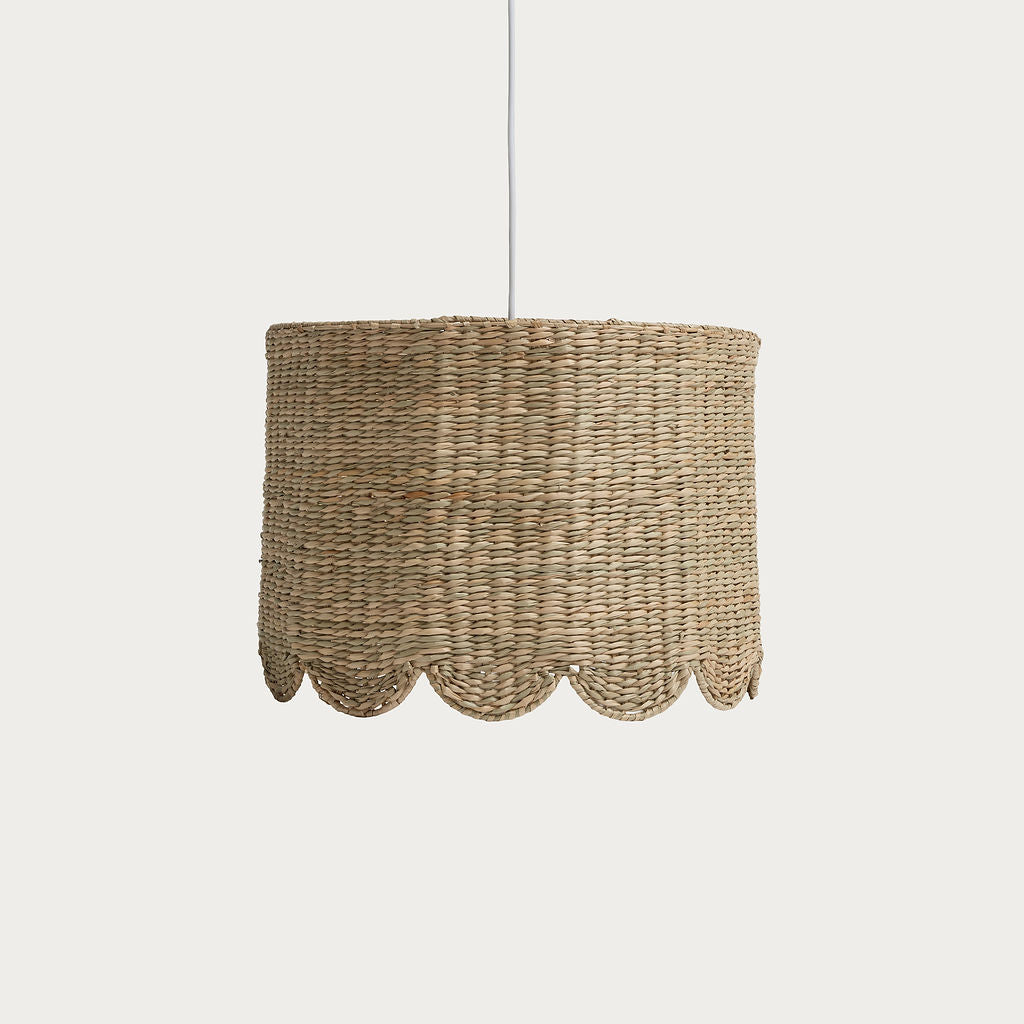35cm scalloped drum pendant in seagrass